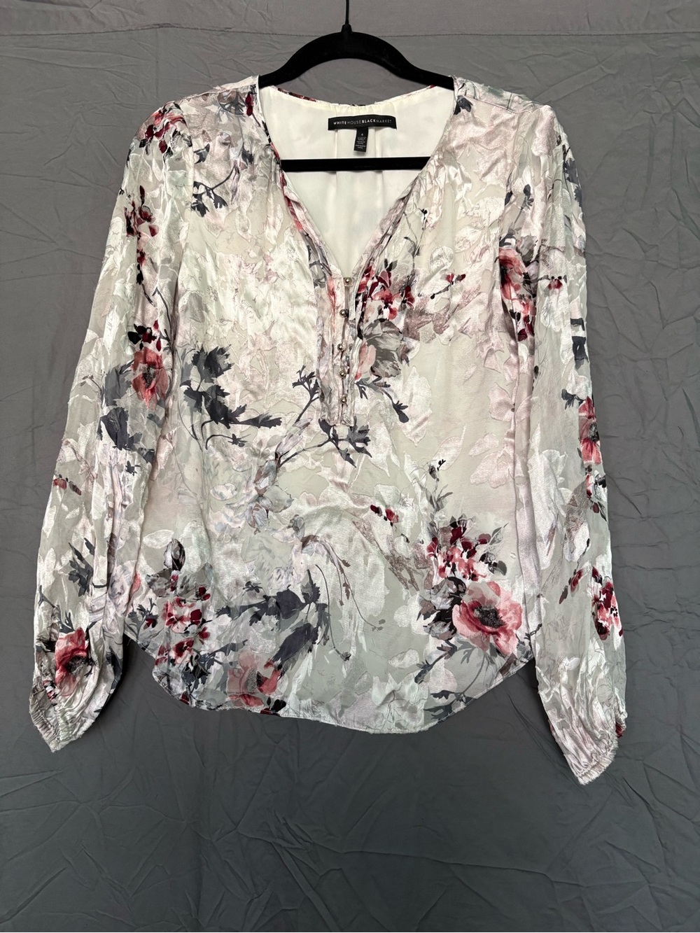 White House Black Market White Floral V-Neck Blouse with Pink & Gray Accents